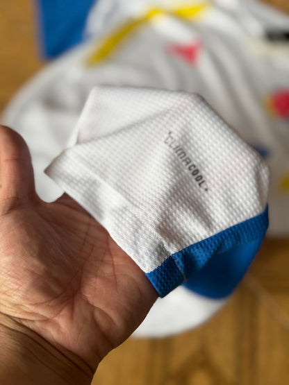 Colombia entrenó con patrocinadores