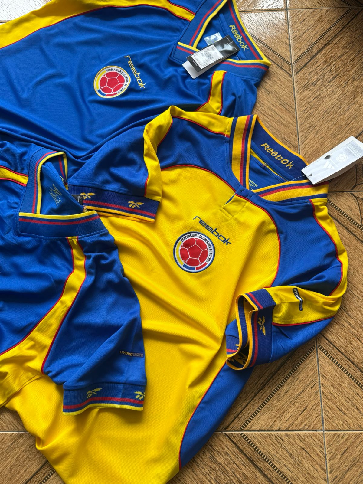 Reebok 2001 visitante