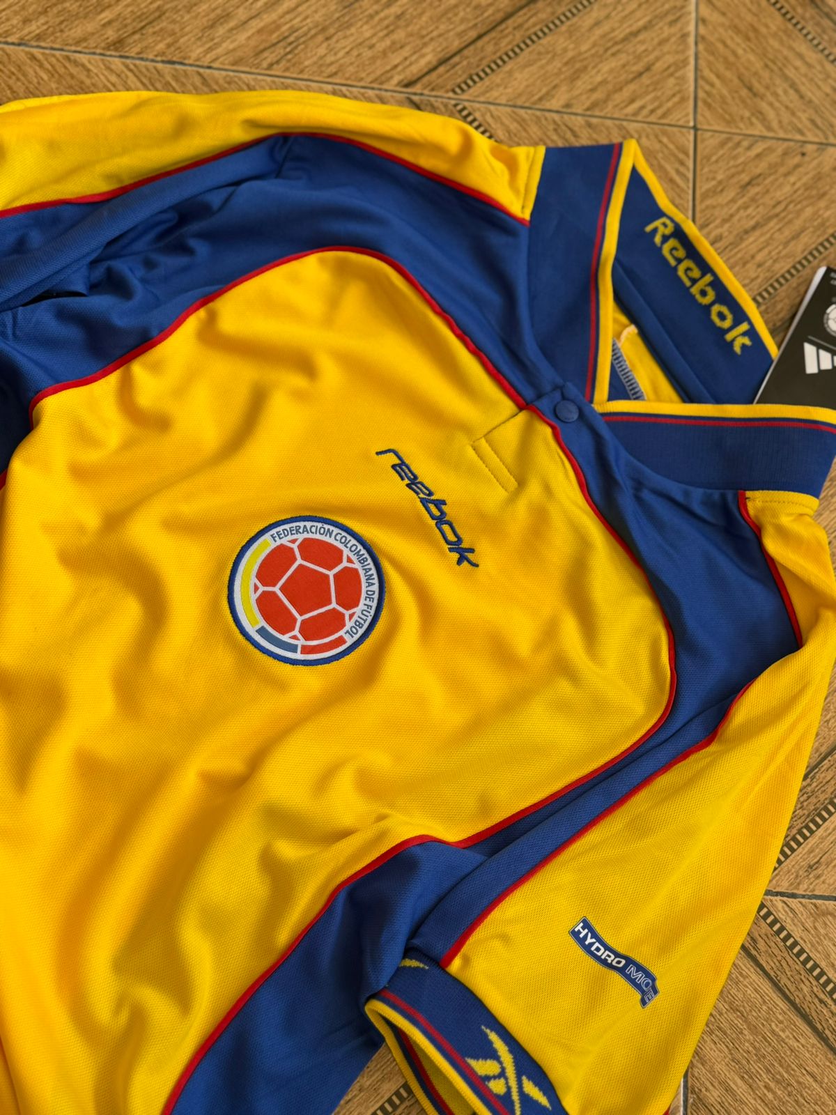 Colombia Reebok 2001 (local)